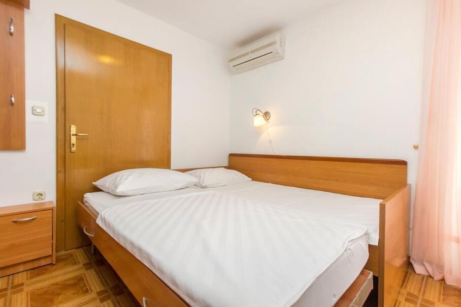 Apartments Tonimir ヴォディツェ エクステリア 写真