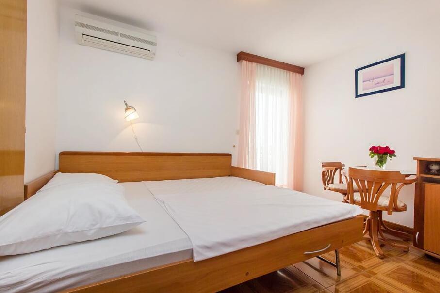 Apartments Tonimir ヴォディツェ エクステリア 写真