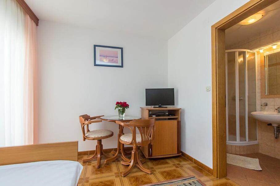 Apartments Tonimir ヴォディツェ エクステリア 写真
