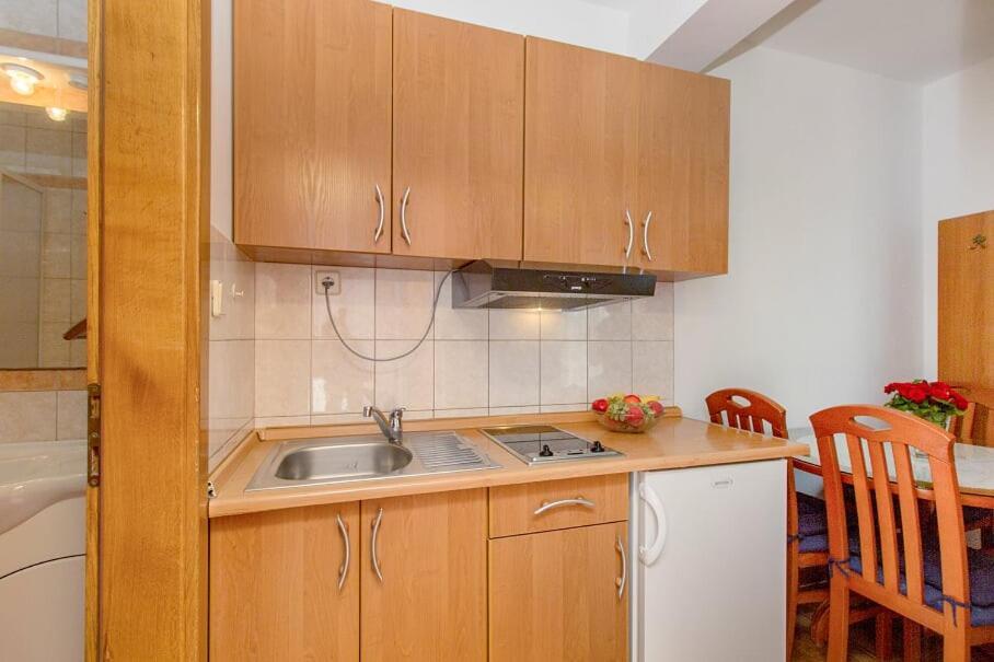 Apartments Tonimir ヴォディツェ エクステリア 写真