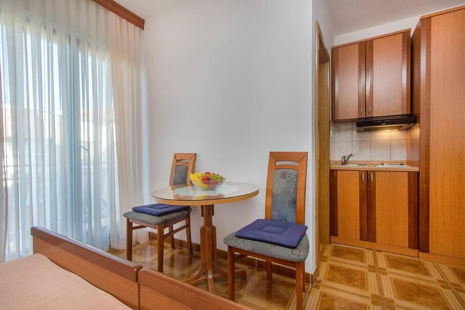 Apartments Tonimir ヴォディツェ エクステリア 写真